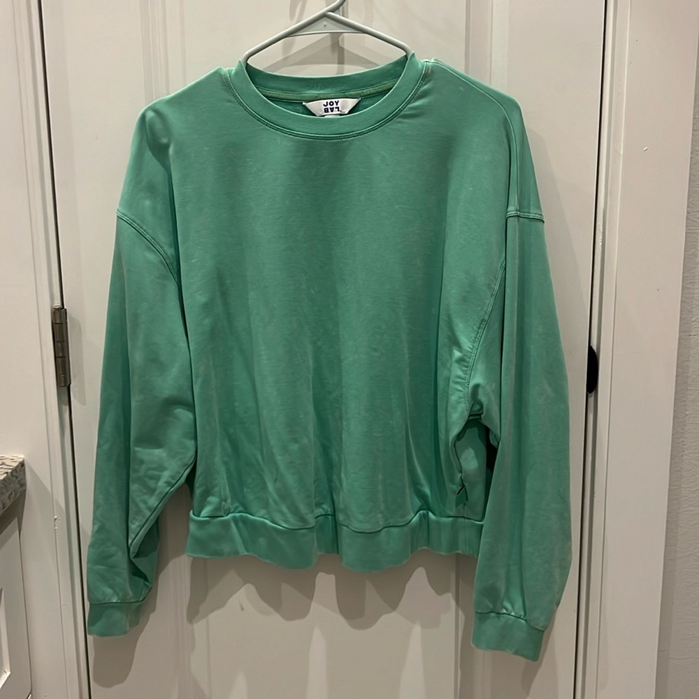 JoyLab cropped shirt